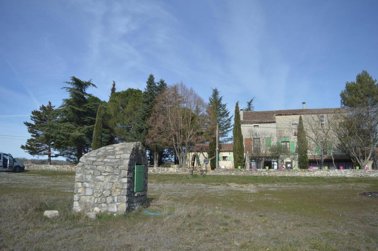 Les Loups Dans La Bergerie Bed & Breakfast Banne Exterior foto